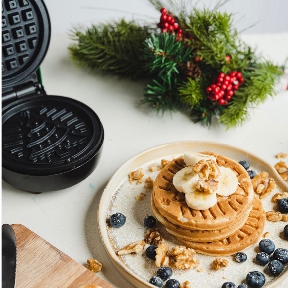 Bella Mini Waffle Maker, Gingerbread Red - Picture 5 of 5